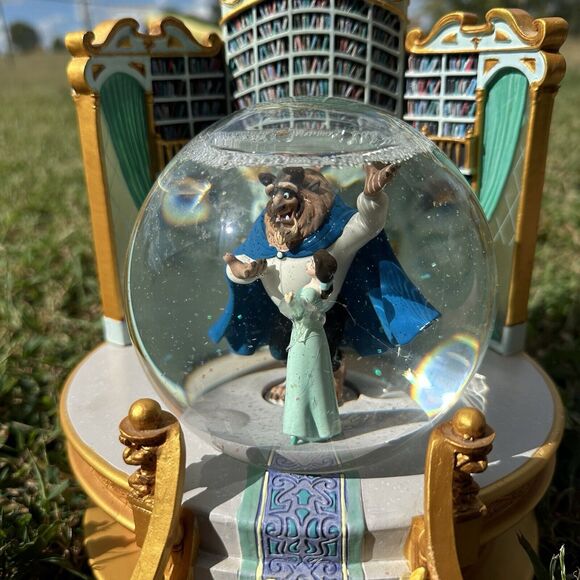 Rare 1991 Beauty and the Beast Snow Globe Library with Working‎ Music Box - Picture 4 of 12